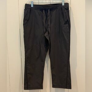 Eddie Bauer Gray Capri Pants  Lightweight Comfortable Fit